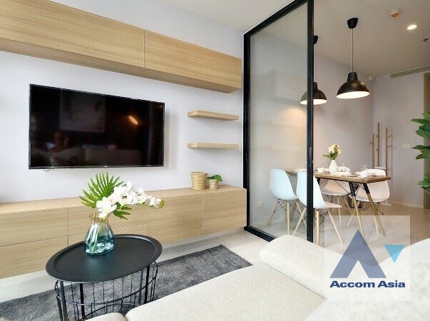 Fully Furnished |  1 Bedroom  Condominium For Rent in Ploenchit, Bangkok  near BTS Ploenchit (AA38931)