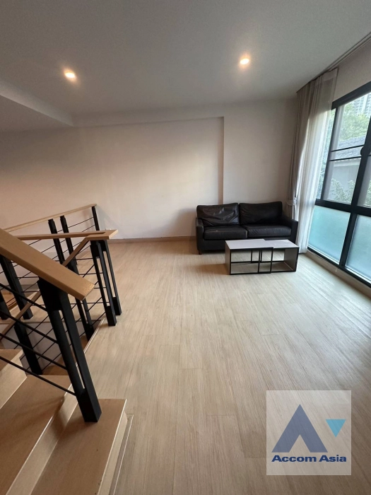  1  3 br House For Rent in Sathorn ,Bangkok   AA38936