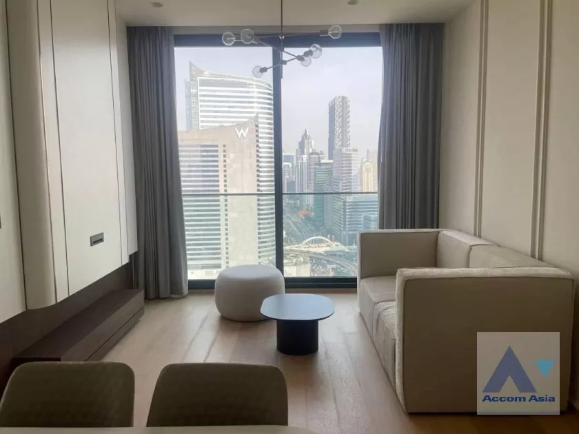  1 Bedroom  Condominium For Rent in Silom, Bangkok  near BTS Chong Nonsi (AA38980)