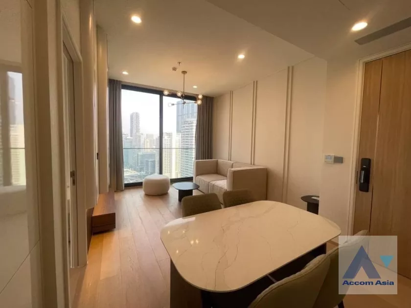  1 Bedroom  Condominium For Rent in Silom, Bangkok  near BTS Chong Nonsi (AA38980)