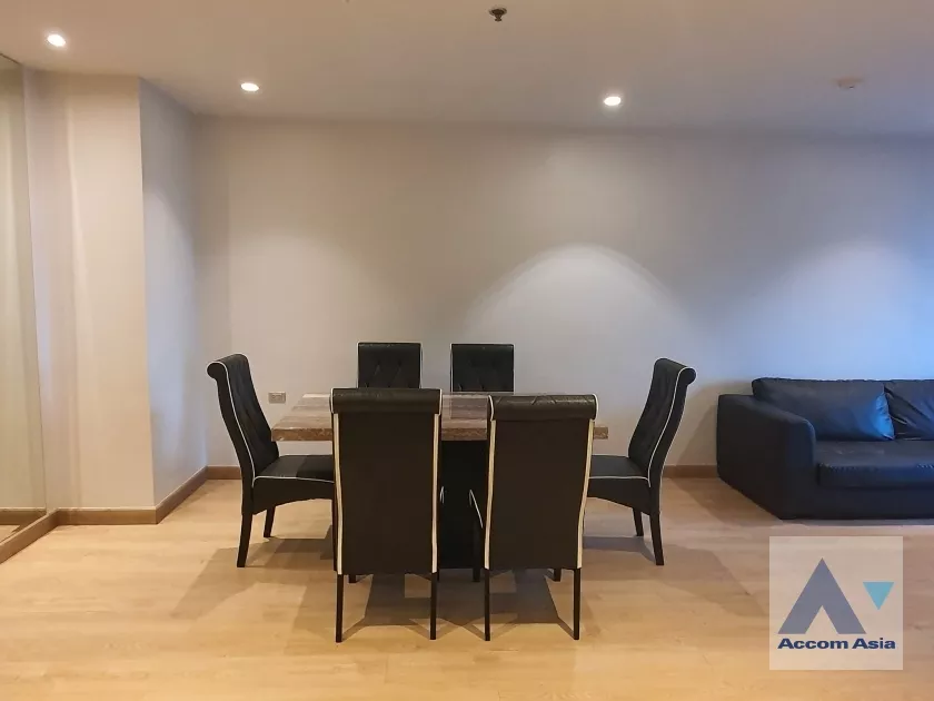  2 Bedrooms  Condominium For Rent in Sukhumvit, Bangkok  near BTS Nana (AA38998)