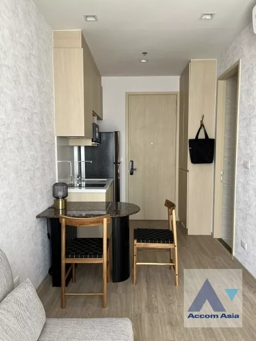  1 Bedroom  Condominium For Rent in Sukhumvit, Bangkok  near BTS Phrom Phong (AA39009)