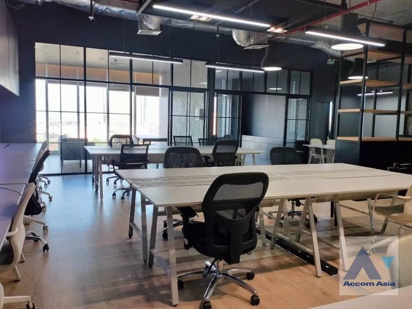  Office space For Rent in Ratchadapisek, Bangkok  (AA39016)