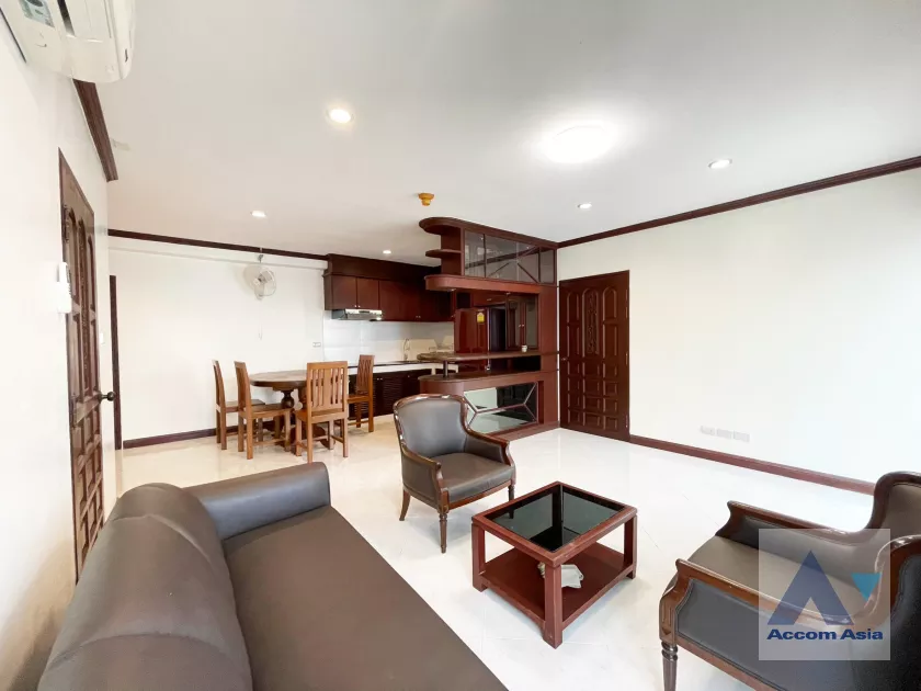 Partly Furnished, Newly renovated | 2 Bedrooms Condominium for Rent in Sukhumvit, Bangkok near BTS Nana at Saranjai mansion