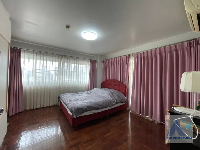  2 Bedrooms  Condominium For Rent in Sukhumvit, Bangkok  near BTS Asok - MRT Sukhumvit (AA39035)