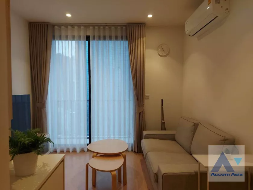 Pet friendly |  1 Bedroom  Condominium For Rent in Sukhumvit, Bangkok  near BTS Ekkamai (AA39041)