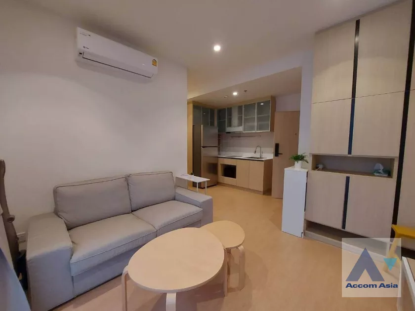 Pet friendly |  1 Bedroom  Condominium For Rent in Sukhumvit, Bangkok  near BTS Ekkamai (AA39041)