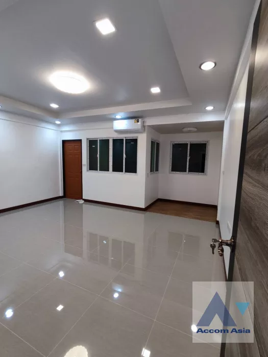 11  2 br Townhouse For Sale in bangna ,Bangkok BTS Udomsuk AA39049