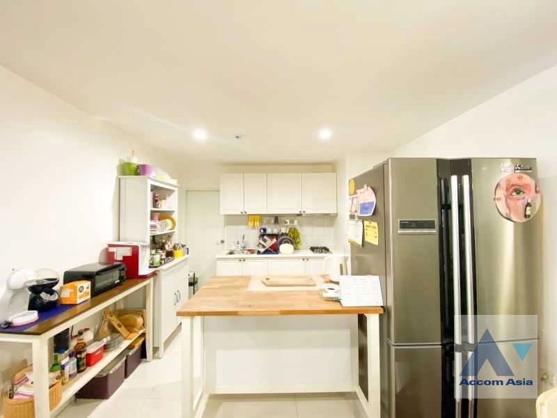  1  3 br Condominium For Sale in Sukhumvit ,Bangkok BTS Asok - MRT Sukhumvit at Sukhumvit Casa AA39122