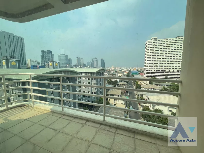 11  2 br Condominium For Sale in Ratchadaphisek ,Bangkok MRT Huai Khwang at The City Living Ratchada AA39133