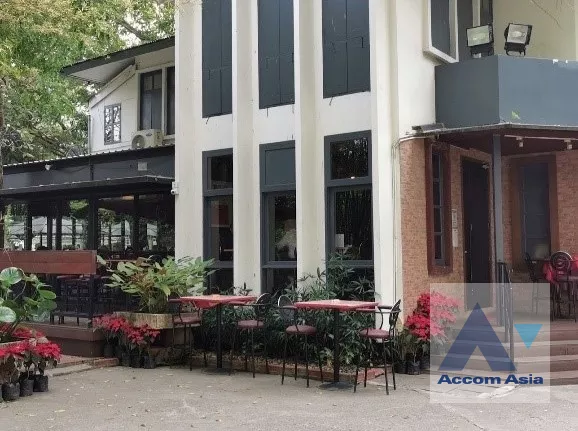  2  3 br House For Rent in sukhumvit ,Bangkok BTS Phrom Phong AA39140