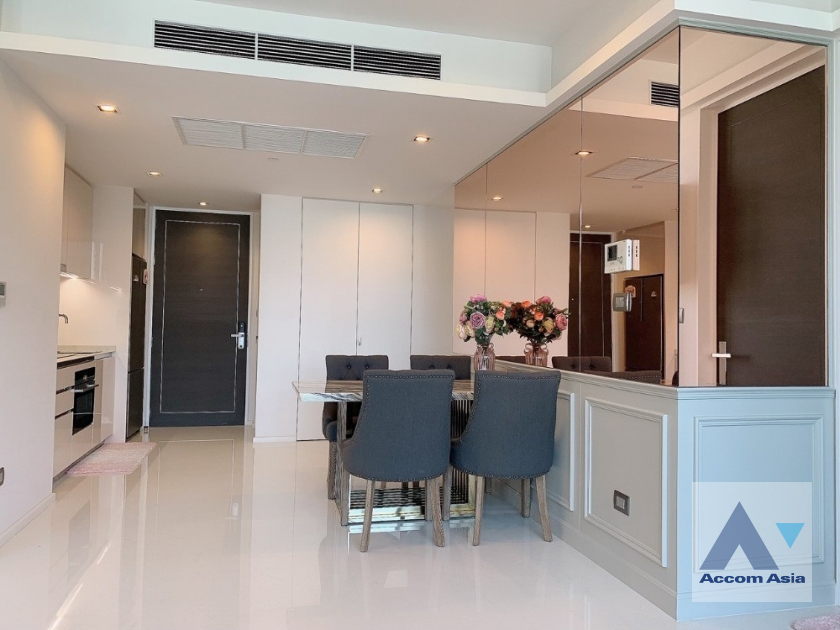 Fully Furnished |  1 Bedroom  Condominium For Sale in Sathorn, Bangkok  near BTS Surasak (AA39161)