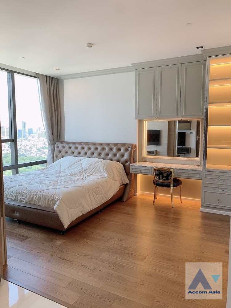 7  1 br Condominium For Sale in Sathorn ,Bangkok BTS Surasak at The Bangkok Sathorn AA39161