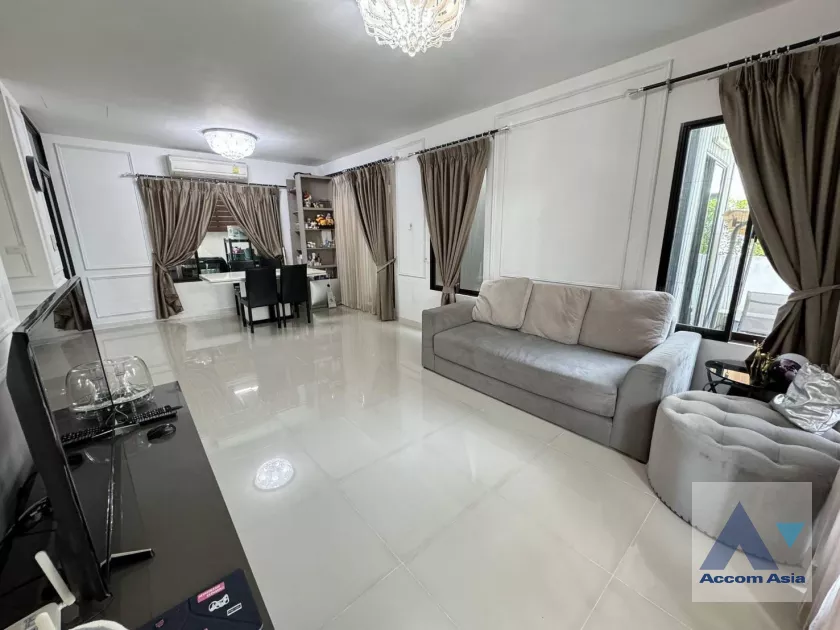 7  3 br House For Sale in Pattanakarn ,Bangkok  at Pruksa Ville 73 Patthanakan AA39184