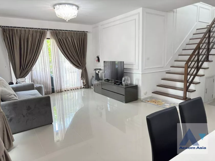  1  3 br House For Sale in Pattanakarn ,Bangkok  at Pruksa Ville 73 Patthanakan AA39184