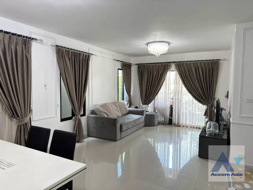 21  3 br House For Sale in Pattanakarn ,Bangkok  at Pruksa Ville 73 Patthanakan AA39184