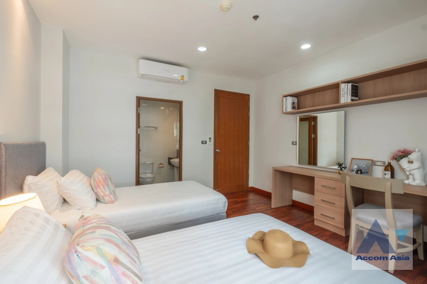 32  5 br Apartment For Rent in Sukhumvit ,Bangkok BTS Phrom Phong at Perfect Living In Bangkok AA39236