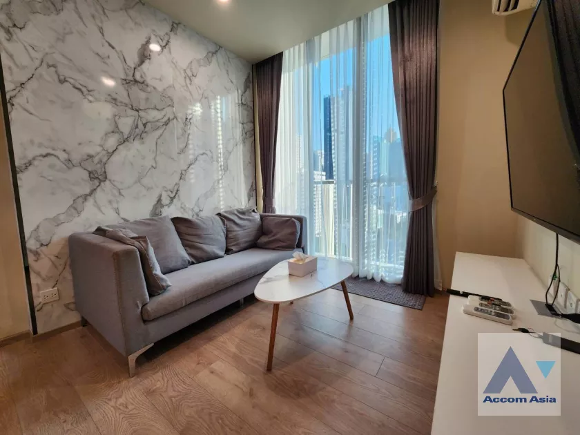  1 Bedroom  Condominium For Rent in Sukhumvit, Bangkok  near BTS Asok - MRT Sukhumvit (AA39249)