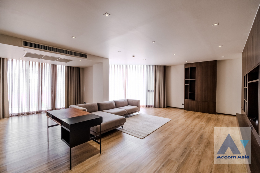 Pet friendly |  4 Bedrooms  Apartment For Rent in Sukhumvit, Bangkok  near BTS Phrom Phong (AA39293)