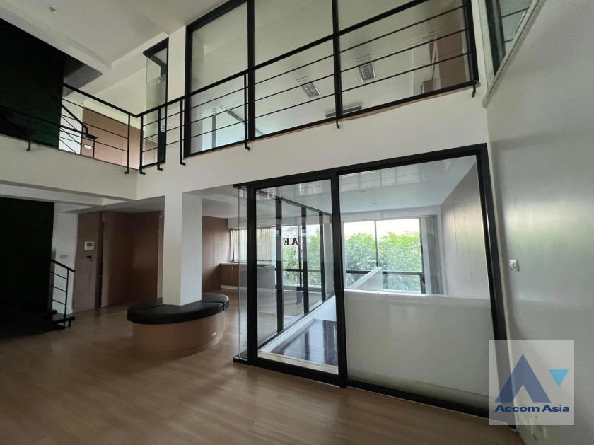 7  Shophouse For Rent in phaholyothin ,Bangkok  AA39314