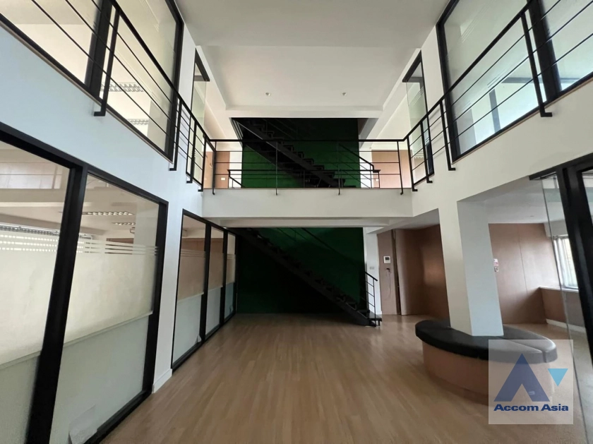 21  Shophouse For Rent in phaholyothin ,Bangkok  AA39314