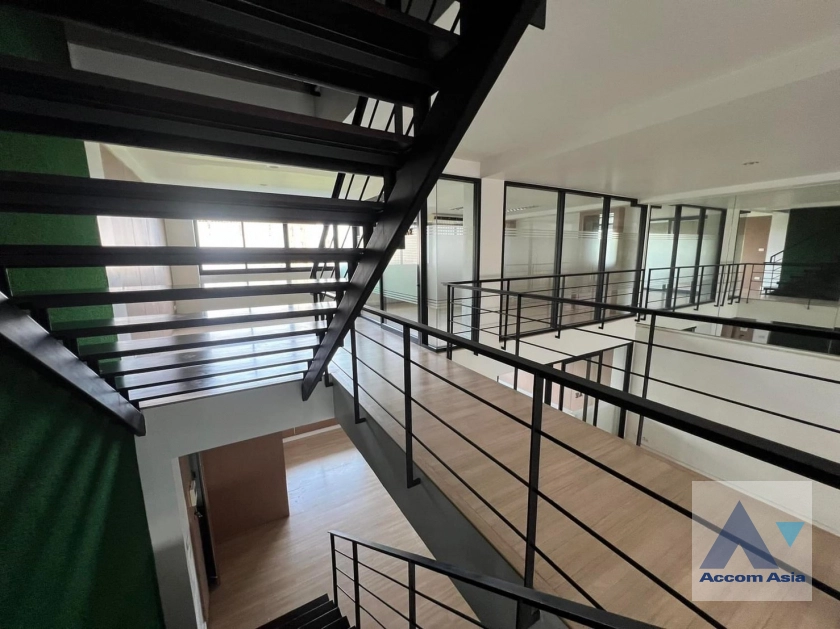 4  Shophouse For Rent in phaholyothin ,Bangkok  AA39314