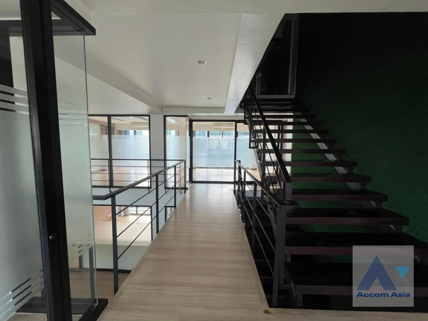 35  Shophouse For Rent in phaholyothin ,Bangkok  AA39314