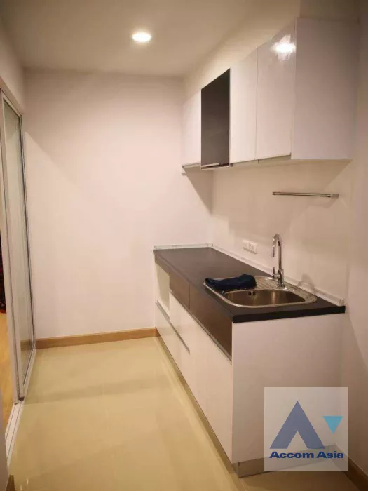  2 Bedrooms  Condominium For Rent in Sathorn, Bangkok  near BRT Thanon Chan (AA39315)