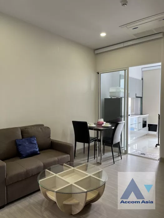  1 Bedroom  Condominium For Rent in Silom, Bangkok  near MRT Sam Yan (AA39331)