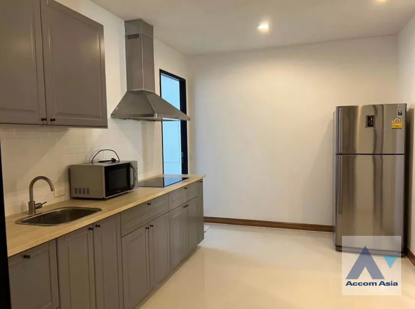 4  3 br Condominium For Rent in Charoenkrung ,Bangkok BRT Nararam 3 at Supalai Casa Riva AA39333