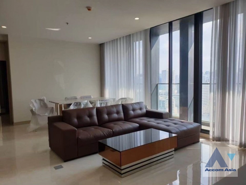  3 Bedrooms  Condominium For Sale in Ploenchit, Bangkok  near BTS Ploenchit (AA39377)