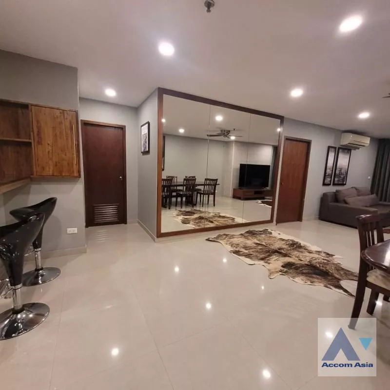  2 Bedrooms  Condominium For Rent in Sukhumvit, Bangkok  near BTS Phrom Phong (AA39378)