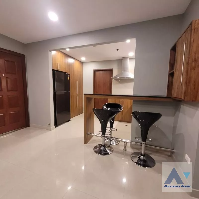  2 Bedrooms  Condominium For Rent in Sukhumvit, Bangkok  near BTS Phrom Phong (AA39378)