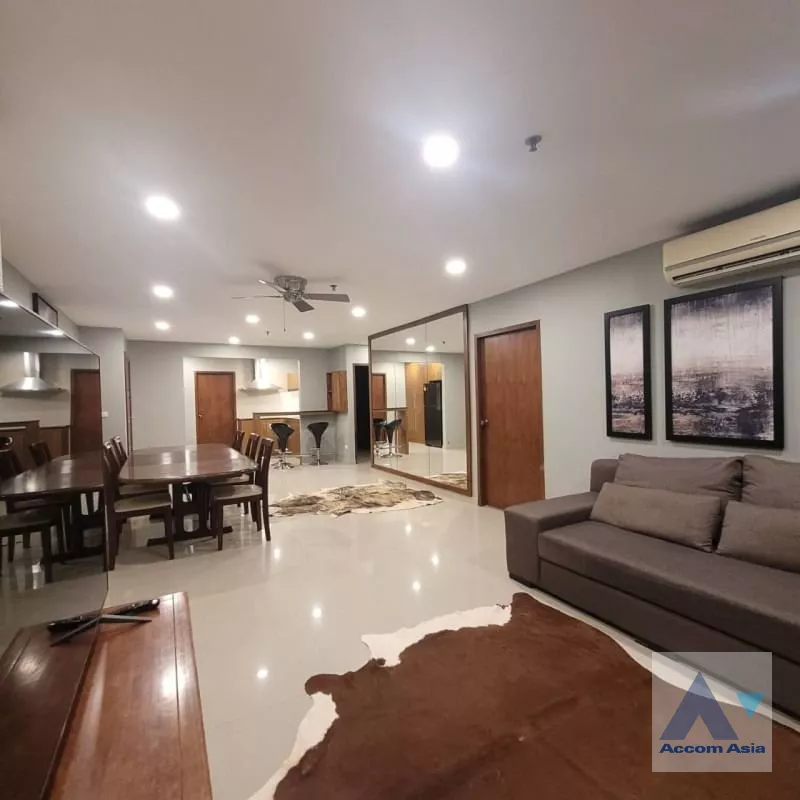  2 Bedrooms  Condominium For Rent in Sukhumvit, Bangkok  near BTS Phrom Phong (AA39378)