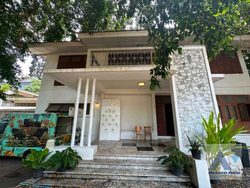  House For Rent in Phaholyothin, Bangkok  (AA39380)