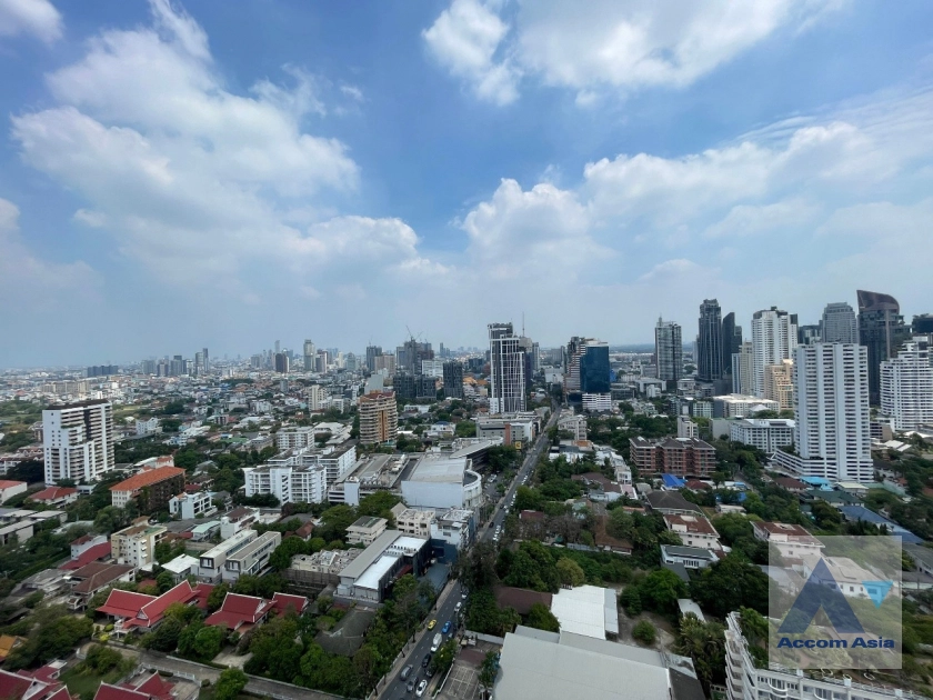 10  2 br Condominium For Sale in Sukhumvit ,Bangkok BTS Ekkamai at Rhythm Ekkamai Estate AA39383