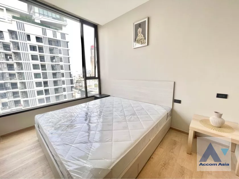  1 Bedroom  Condominium For Rent in Sukhumvit, Bangkok  near BTS Ekkamai (AA39398)