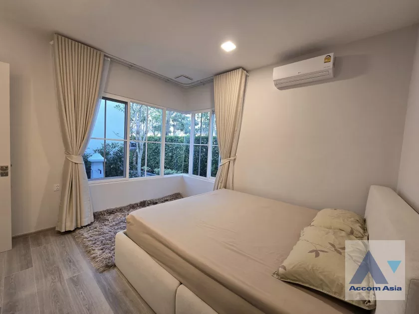 5  4 br House For Rent in Bang Na ,Bangkok  at Moo Baan Chaiyapruek AA39411