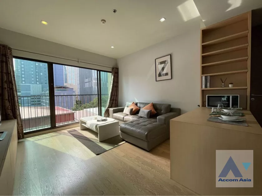 Fully Furnished, Corner Unit |  1 Bedroom  Condominium For Rent in Sukhumvit, Bangkok  near BTS Phrom Phong (AA39456)