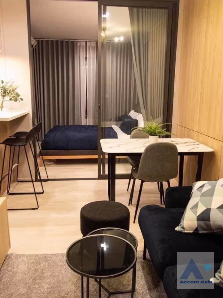  1 Bedroom  Condominium For Rent in Ploenchit, Bangkok  near BTS Ploenchit (AA39468)