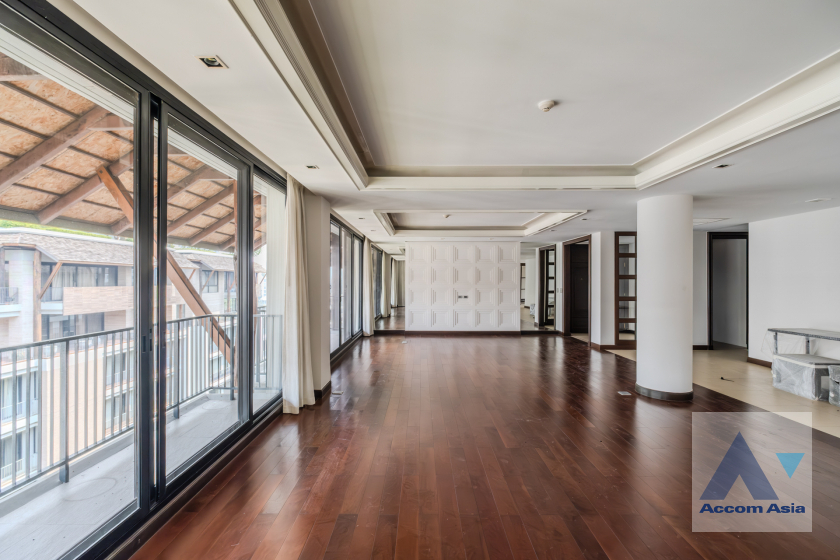 Pet friendly |  4 Bedrooms  Apartment For Rent in Sukhumvit, Bangkok  near BTS Phrom Phong (AA39470)