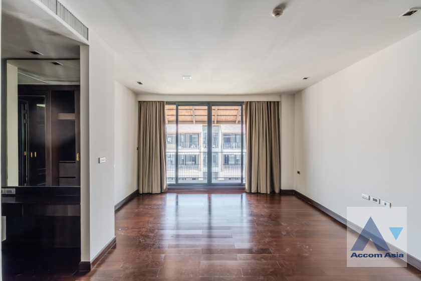 Pet friendly |  4 Bedrooms  Apartment For Rent in Sukhumvit, Bangkok  near BTS Phrom Phong (AA39470)