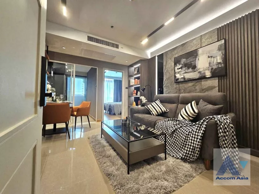 4  1 br Condominium For Sale in Ratchadapisek ,Bangkok MRT Thailand Cultural Center at Supalai Wellington II AA39481