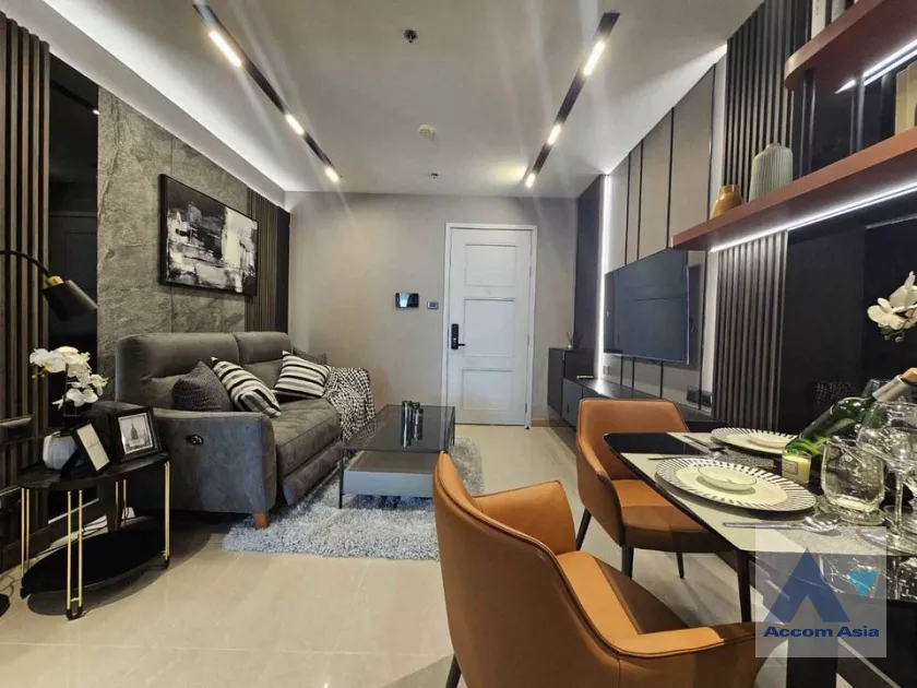 6  1 br Condominium For Sale in Ratchadapisek ,Bangkok MRT Thailand Cultural Center at Supalai Wellington II AA39481