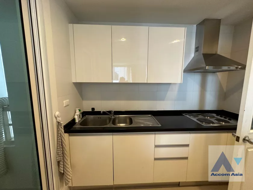  2 Bedrooms  Condominium For Rent in Sukhumvit, Bangkok  near BTS Phrom Phong (AA39487)