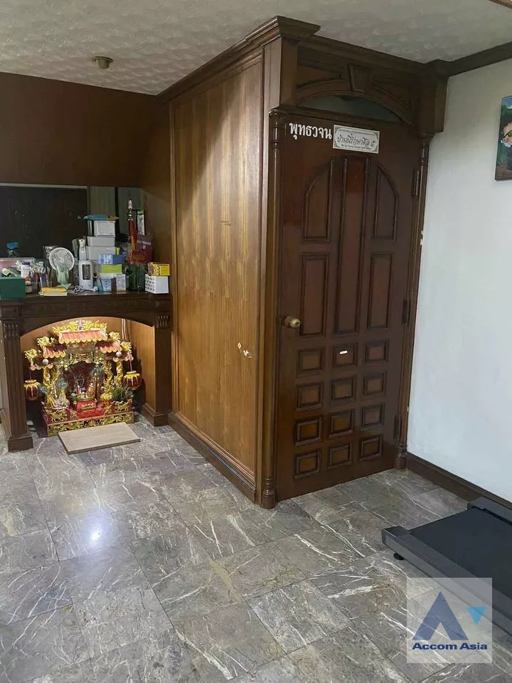 12  3 br Townhouse For Sale in bangna ,Bangkok BTS Udomsuk AA39498