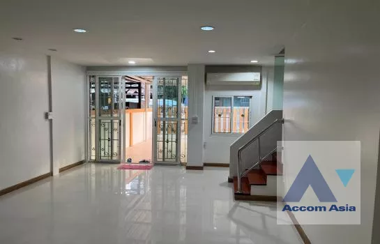 6  3 br Townhouse For Sale in sukhumvit ,Bangkok  AA39522