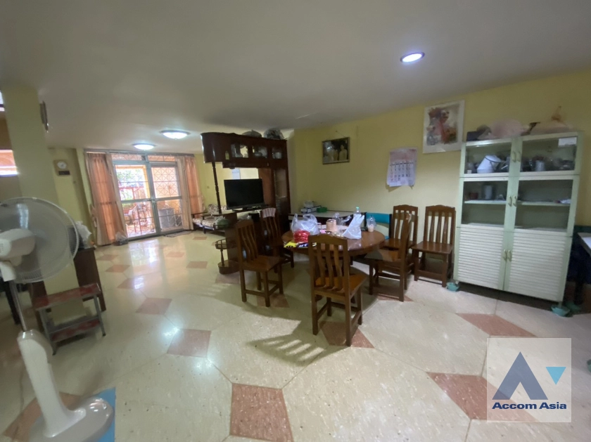 18  3 br Townhouse For Sale in Sukhumvit ,Bangkok BTS Udomsuk AA39533