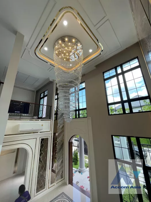 4  4 br House For Sale in Dusit ,Bangkok  at The Palazzo Pinklao AA39541