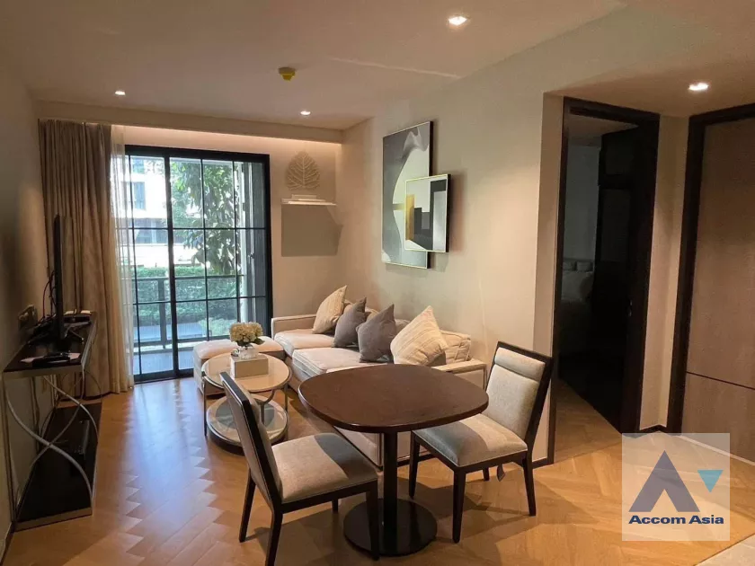  2 Bedrooms  Condominium For Rent in Sukhumvit, Bangkok  near BTS Ekkamai (AA39556)